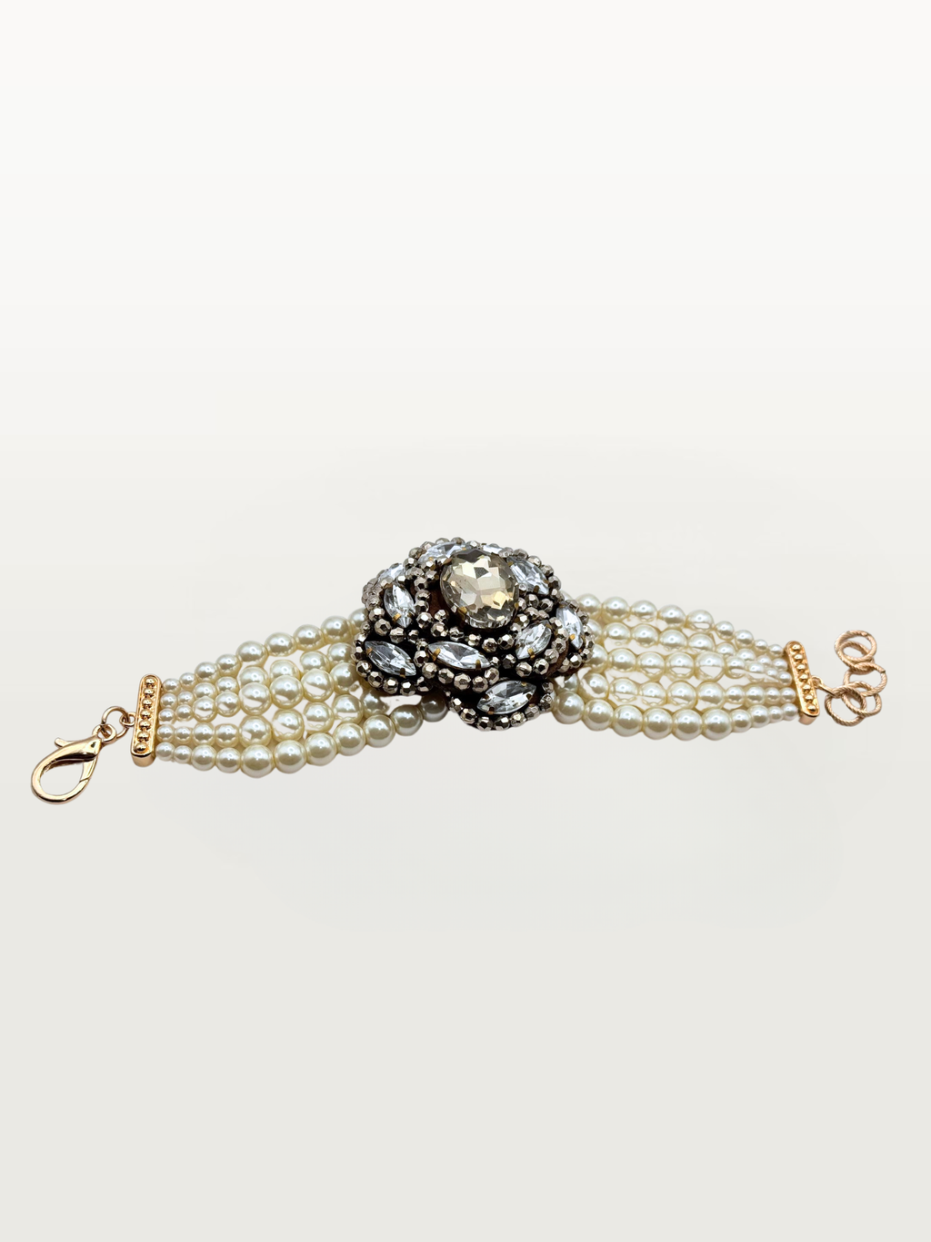 Bracciale PERLE CON CAMELIA